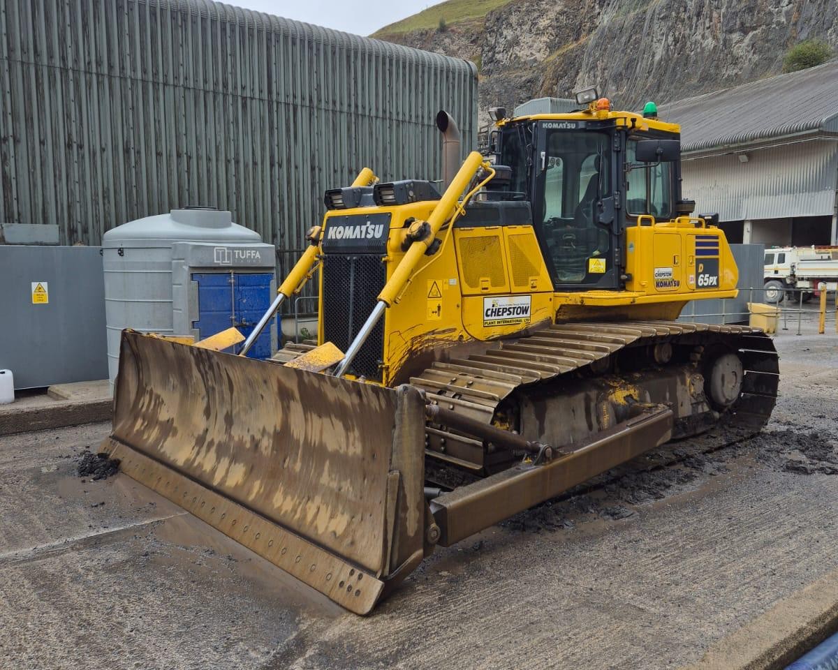 D65PX-18 16 2021 Komatsu D65PX 18 1