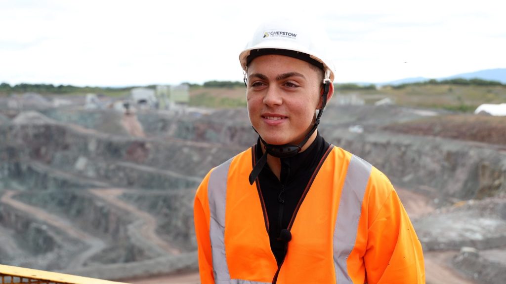 Jake 0L7A1804.mov.00 00 49 16.Still001 1536x864 1